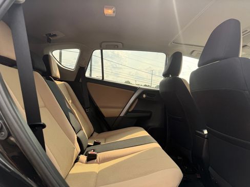 Used 2016 Toyota RAV4 XLE w/ Protection Package AWD/4WD image 28