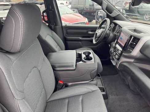 New 2026 RAM 1500 Express AWD/4WD image 36