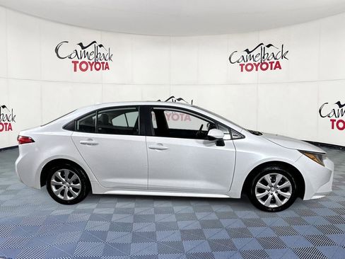Used 2024 Toyota Corolla LE image 8