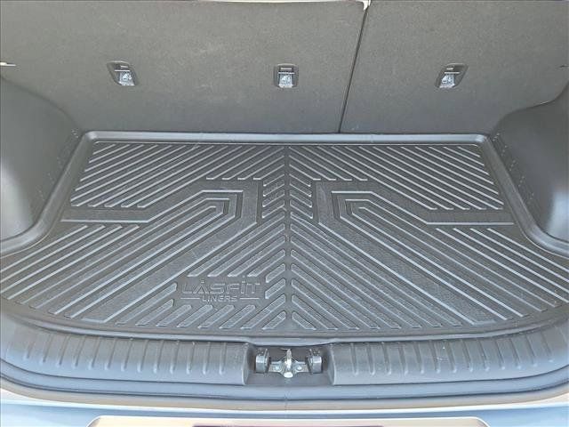 Used 2025 Kia Soul LX w/ LX Technology Package FWD image 6