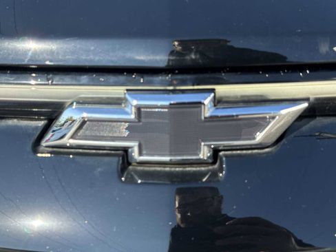 Certified 2024 Chevrolet Equinox EV RS image 31