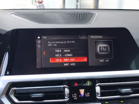 Used 2020 BMW 330i Sedan w/ Driving Assistance Package RWD image 23