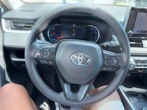 Used 2023 Toyota RAV4 XLE AWD/4WD image 14