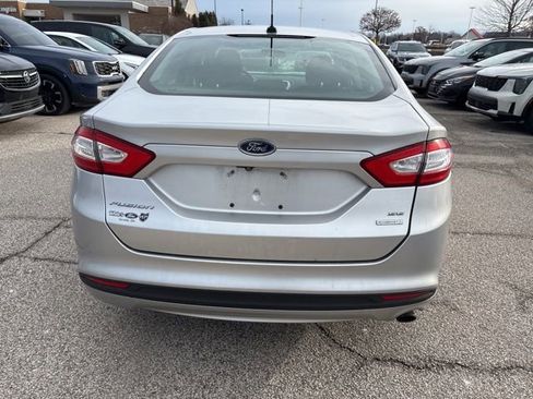 Used 2015 Ford Fusion SE image 5