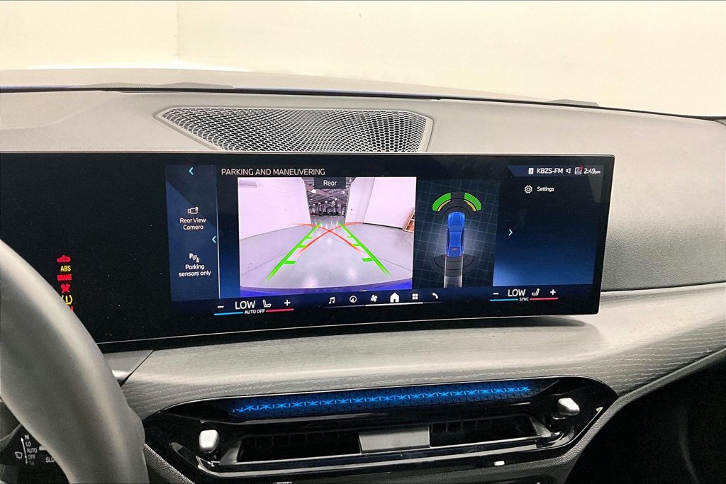 New 2026 BMW i4 eDrive40 w/ M Sport Package RWD image 15
