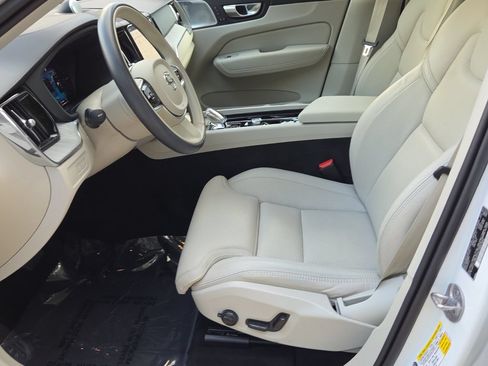Used 2024 Volvo XC60 T8 Ultimate w/ Protection Package Premier AWD/4WD image 11