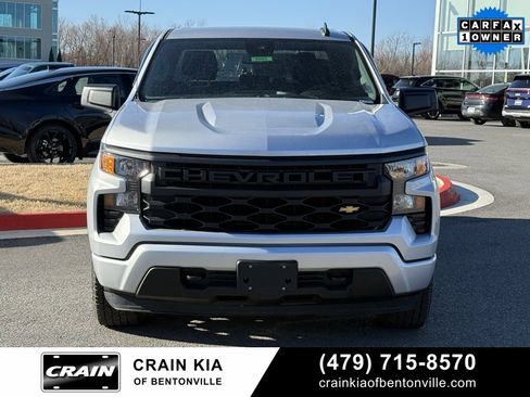 Used 2022 Chevrolet Silverado 1500 Custom image 2