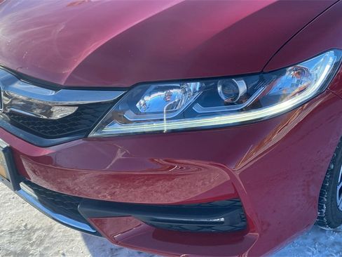 Used 2017 Honda Accord EX-L image 9