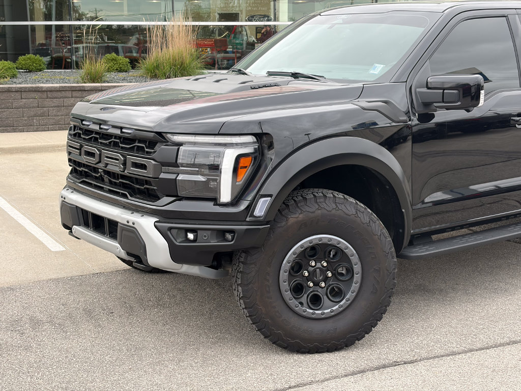 Used 2025 Ford F150 Raptor AWD/4WD image 2