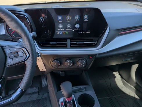 New 2026 Chevrolet Trax RS w/ Sunroof Package image 22