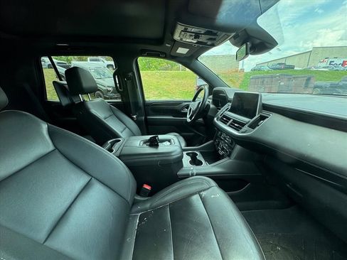 Used 2023 Chevrolet Tahoe Z71 w/ Z71 Off-Road Package AWD/4WD image 3