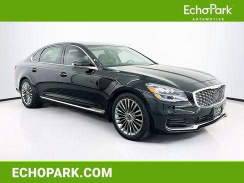 Used 2020 Kia K900 Luxury image 1