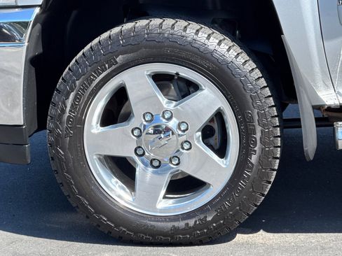 Used 2014 Chevrolet Silverado 2500 LT w/ Custom Sport Truck Package AWD/4WD image 22