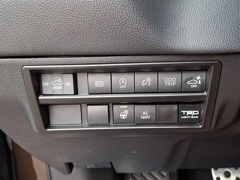 Used 2024 Toyota Tundra Limited w/ TRD Off-Road Package AWD/4WD image 27