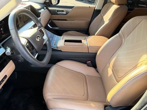 Used 2025 INFINITI QX80 Luxe image 12