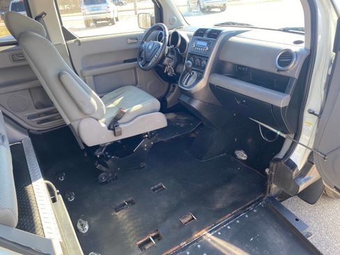 Used 2010 Honda Element EX image 12