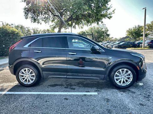 Used 2022 Cadillac XT4 Luxury w/ Driver Awareness Package image 10
