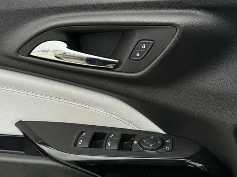 Certified 2025 Chevrolet Trax LT image 20