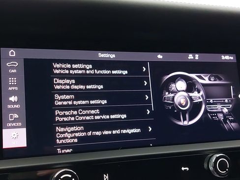 Used 2022 Porsche Macan w/ Premium Package Plus image 24