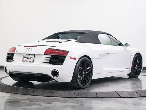 Used 2015 Audi R8 V8 image 22