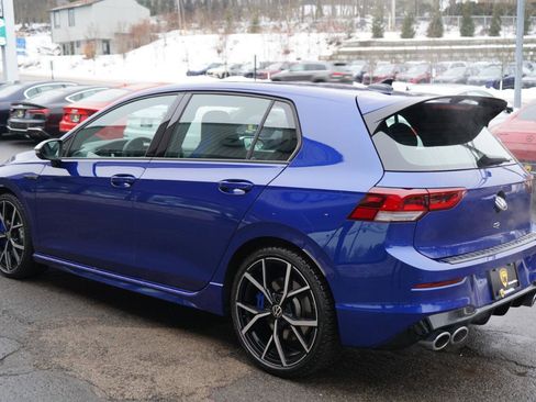 Used 2023 Volkswagen Golf R image 9