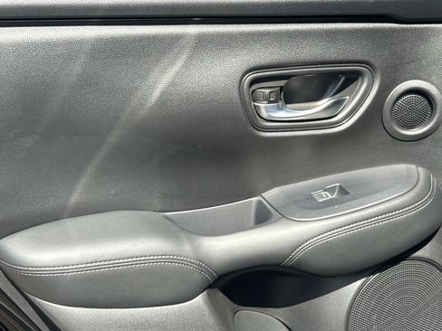 Certified 2024 Honda HR-V EX-L image 12