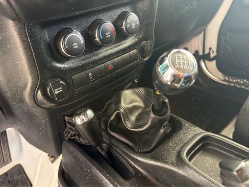 Used 2014 Jeep Wrangler Unlimited Sport w/ Connectivity Group AWD/4WD image 26