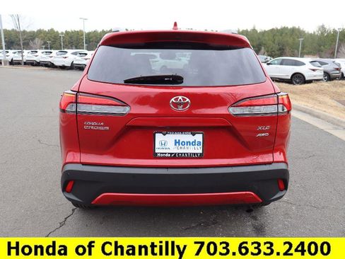Used 2024 Toyota Corolla Cross XLE w/ Convenience Package image 6