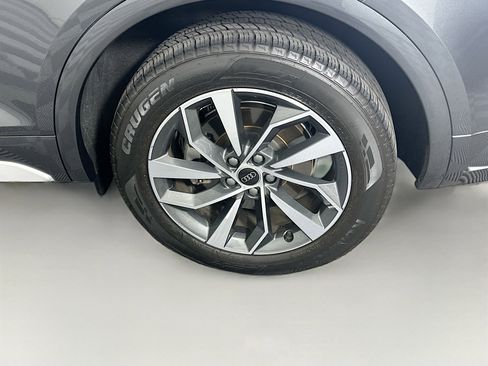 Used 2023 Audi Q5 2.0T Premium Plus AWD/4WD image 11
