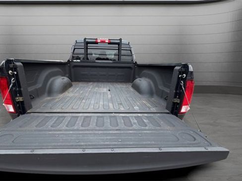 Used 2017 RAM 1500 Express image 9