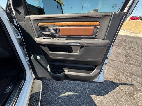 Used 2014 RAM 2500 Longhorn w/ Convenience Group image 25