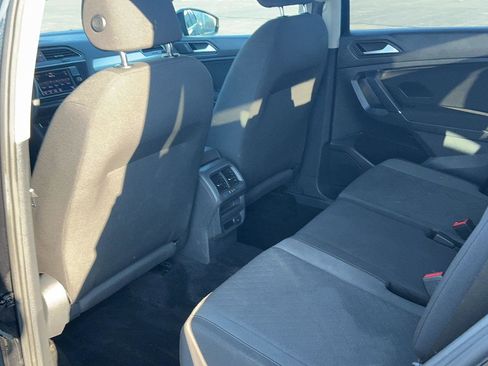 Used 2020 Volkswagen Tiguan S image 25