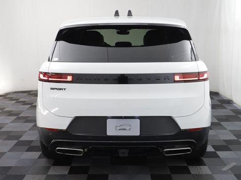 Used 2024 Land Rover Range Rover Sport SE AWD/4WD image 17