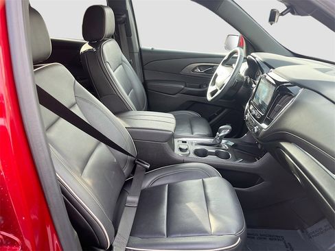 Used 2023 Chevrolet Traverse Premier w/ LPO, Floor Liner Package image 31