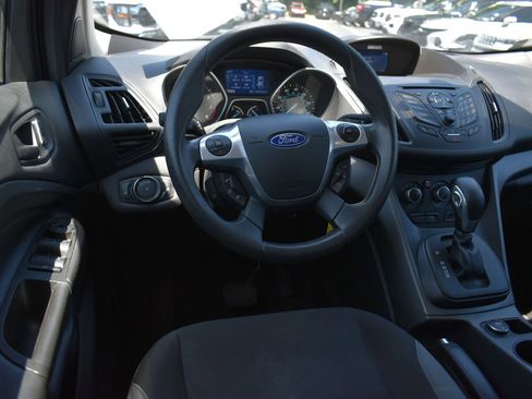 Used 2014 Ford Escape S FWD image 16