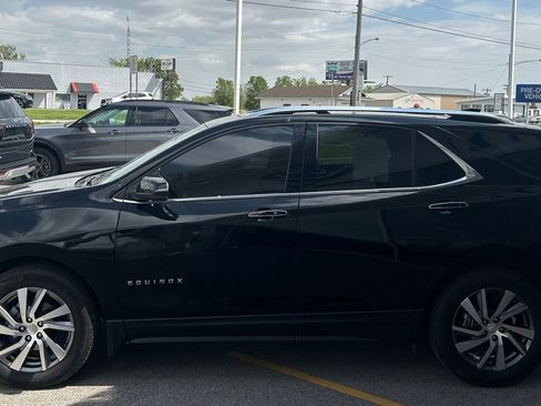 Used 2023 Chevrolet Equinox Premier FWD image 4