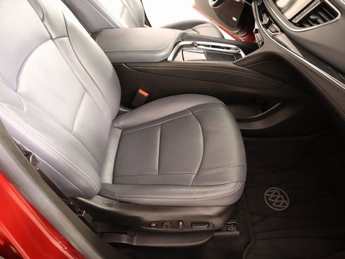 Used 2023 Buick Enclave Premium image 15