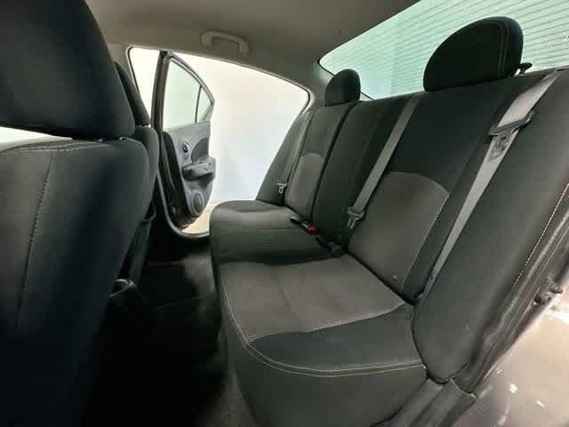 Used 2014 Nissan Versa SV w/ Convenience Package FWD image 15