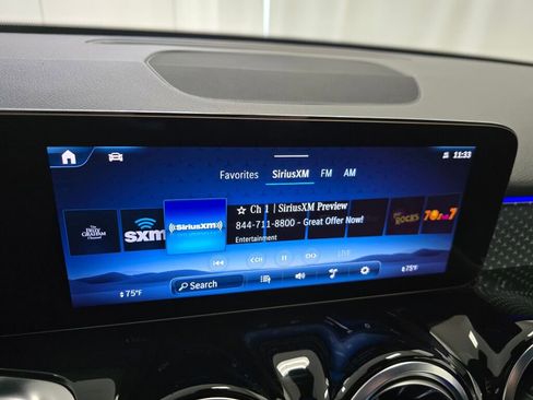 Certified 2025 Mercedes-Benz GLB 250 4MATIC image 37