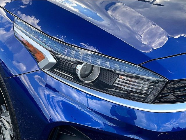 Certified 2023 Kia Forte LXS w/ LXS Technology Package FWD image 31