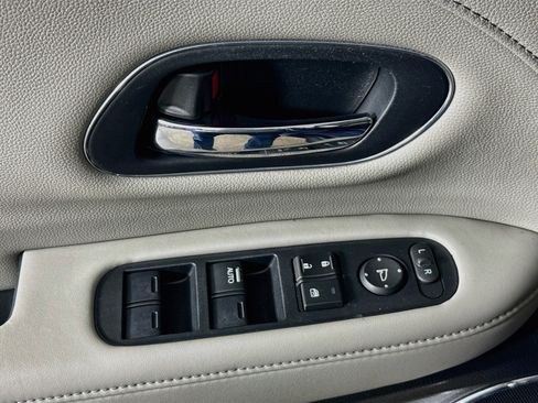 Used 2016 Honda HR-V EX-L image 21