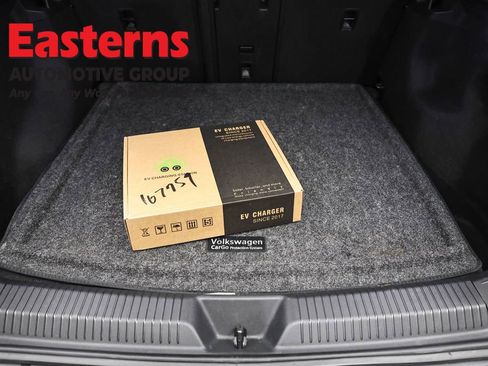 Used 2023 Volkswagen ID.4 Pro S image 9