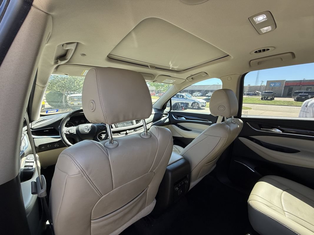 Used 2019 Buick Enclave Essence FWD image 18