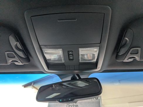 Used 2013 Dodge Challenger R/T image 28