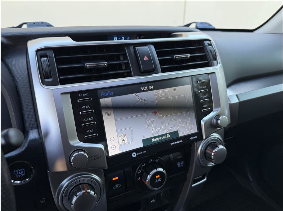 Used 2023 Toyota 4Runner SR5 Premium w/ Moonroof Package AWD/4WD image 15