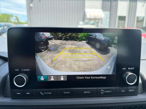 Used 2023 Honda CR-V LX image 27