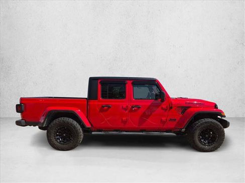 Used 2021 Jeep Gladiator Sport AWD/4WD image 4