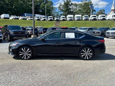 Used 2019 Nissan Altima 2.5 SR FWD image 5