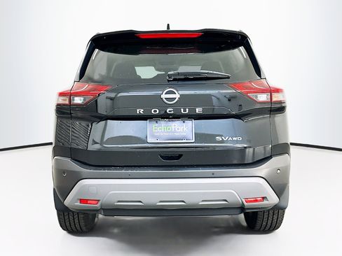 Used 2023 Nissan Rogue SV image 7