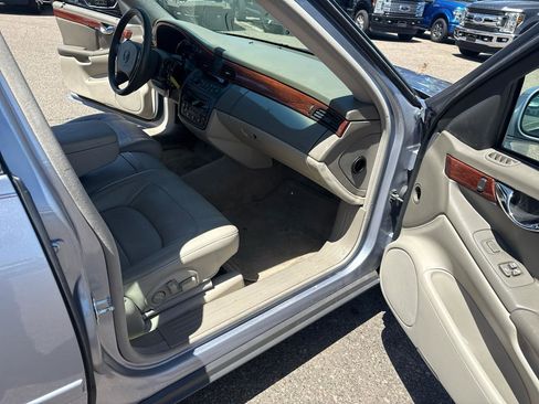 Used 2004 Cadillac De Ville w/ Equipment Group FWD image 32